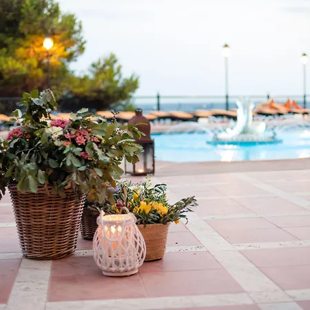 Rigat Park & Spa Hotel-3